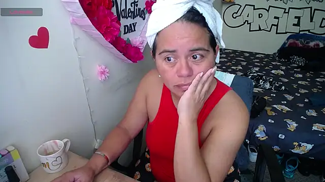 Miss  kendra  online show from June 13, 2026, 12:47 pm