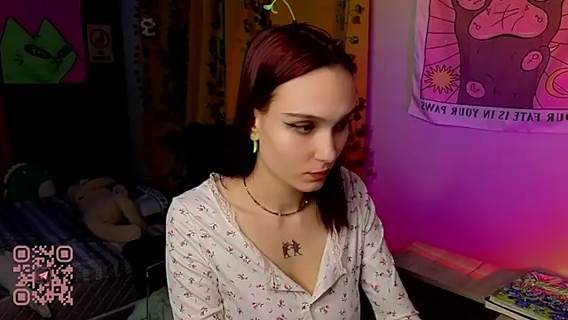 Snapshot of Aurisinst chatting on November 16, 2025, 5:51 pm Aurisinst online show from November 16, 2025, 5:51 pm