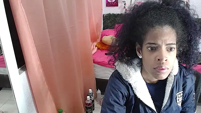 Snapshot of thianahorny chatting on June 1, 2026, 12:51 pm thianahorny online show from June 1, 2026, 12:51 pm