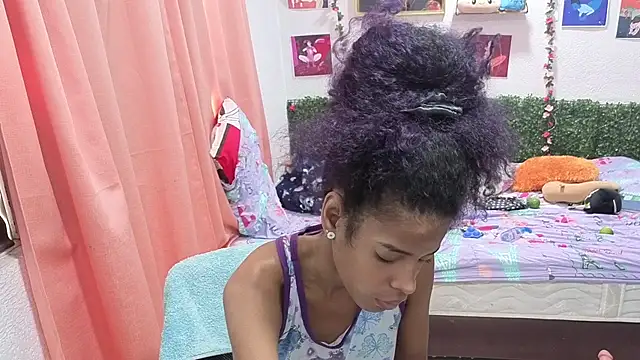Snapshot of thianahorny chatting on July 7, 2026, 2:32 pm thianahorny online show from July 7, 2026, 2:32 pm