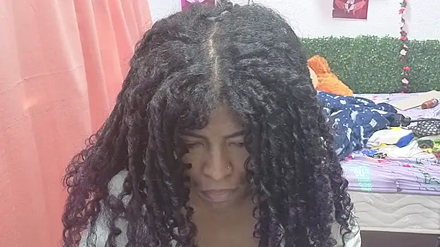 Snapshot of thianahorny chatting on July 10, 2026, 1:58 pm thianahorny online show from July 10, 2026, 1:58 pm