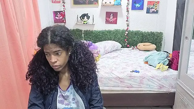 Snapshot of thianahorny chatting on July 21, 2026, 1:24 pm thianahorny online show from July 21, 2026, 1:24 pm