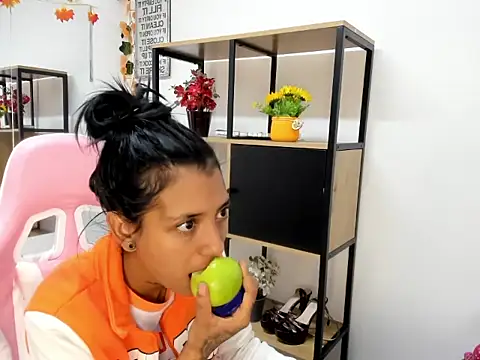 KarlaSlutSkinny   online show from February 14, 2026, 10:39 pm