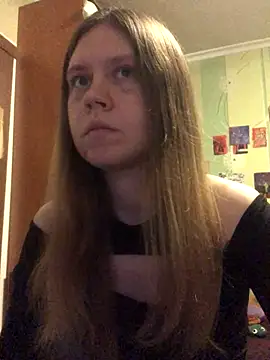 LunaVirelle online show from November 23, 2025, 4:51 pm