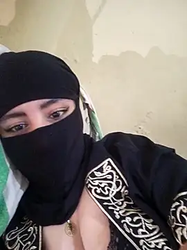 Snapshot of arab_dam chatting on November 18, 2025, 10:36 pm arab dam online show from November 18, 2025, 10:36 pm