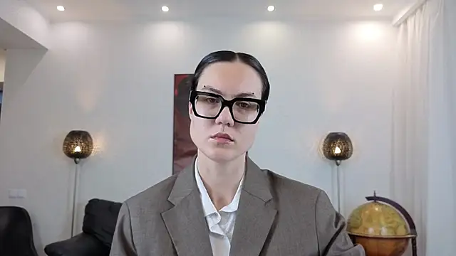 Marie Fitch online show from May 15, 2026, 2:07 am