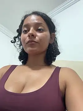 mariacamilagg online show from January 7, 2026, 12:57 am