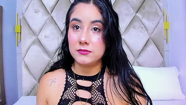 Snapshot of GabyParker_ chatting on May 8, 2026, 12:21 pm GabyParker online show from May 8, 2026, 12:21 pm
