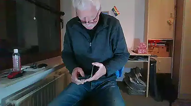 super-snoopy online show from December 7, 2024, 4:03 pm