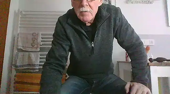 super-snoopy online show from January 12, 2025, 9:40 am