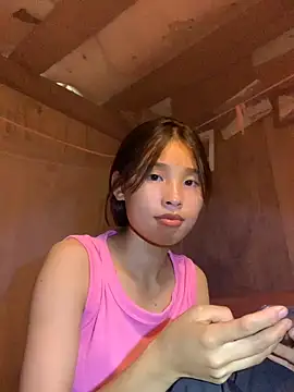 Snapshot of Han-han123 chatting on October 10, 2025, 5:50 am Han-han123 online show from October 10, 2025, 5:50 am