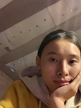 Snapshot of Han-han123 chatting on November 4, 2025, 4:00 am Han-han123 online show from November 4, 2025, 4:00 am