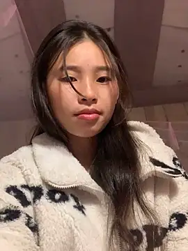 Snapshot of Han-han123 chatting on November 23, 2025, 10:20 pm Han-han123 online show from November 23, 2025, 10:20 pm