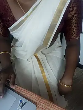 Snapshot of Tamilmallu-duskygirl03 chatting on November 2, 2025, 1:57 pm Tamilmallu-duskygirl03 online show from November 2, 2025, 1:57 pm