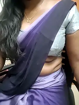 Snapshot of Tamilmallu-duskygirl03 chatting on June 7, 2026, 5:22 am Tamilmallu-duskygirl03 online show from June 7, 2026, 5:22 am