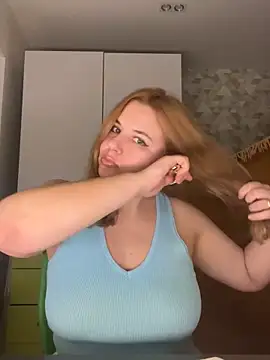 Snapshot of Passion-Blondy chatting on February 9, 2025, 8:34 pm Passion-Blondy online show from February 9, 2025, 8:34 pm