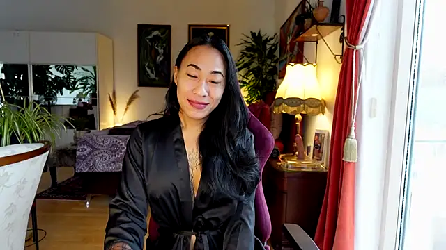 bianca bellamy online show from November 9, 2025, 9:18 am