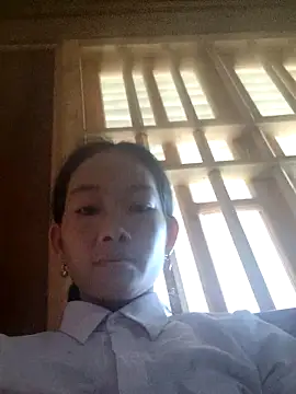 gio-thu online show from October 9, 2025, 4:54 am