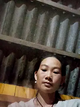 gio-thu online show from October 25, 2025, 4:35 pm