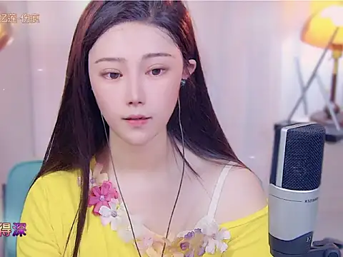 cherry-fa online show from October 9, 2025, 12:25 pm