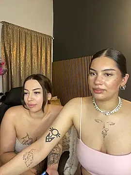 LoraShines online show from July 16, 2026, 12:11 pm