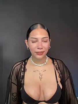 LoraShines online show from July 24, 2026, 2:37 pm