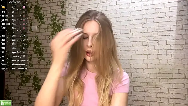 Snapshot of RosalindSherlock chatting on November 5, 2025, 8:09 pm RosalindSherlock online show from November 5, 2025, 8:09 pm