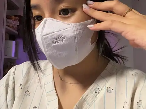 Snapshot of BeChinh_Lee chatting on June 22, 2026, 5:21 pm BeChinh Lee online show from June 22, 2026, 5:21 pm