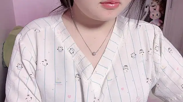Snapshot of BeChinh_Lee chatting on July 27, 2026, 6:53 am BeChinh Lee online show from July 27, 2026, 6:53 am