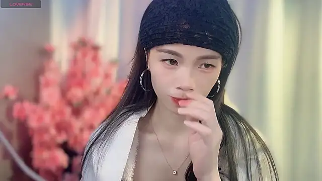 Snapshot of Lynnalltop-165-KeKe chatting on November 13, 2025, 3:55 pm Lynnalltop-165-KeKe online show from November 13, 2025, 3:55 pm