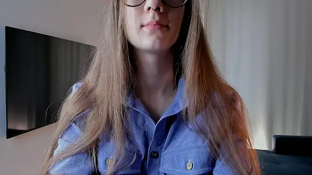 Snapshot of AiFusch chatting on November 18, 2025, 8:41 am AiFusch online show from November 18, 2025, 8:41 am