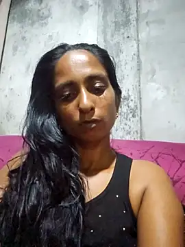 Snapshot of dreamerrrrr1 chatting on November 30, 2025, 4:05 am dreamerrrrr1 online show from November 30, 2025, 4:05 am