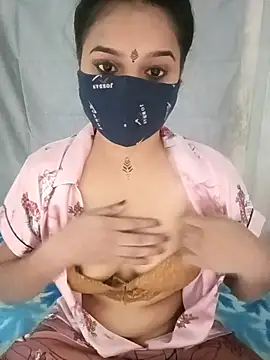 Snapshot of CUTE-567 chatting on November 9, 2025, 8:23 am CUTE-567 online show from November 9, 2025, 8:23 am