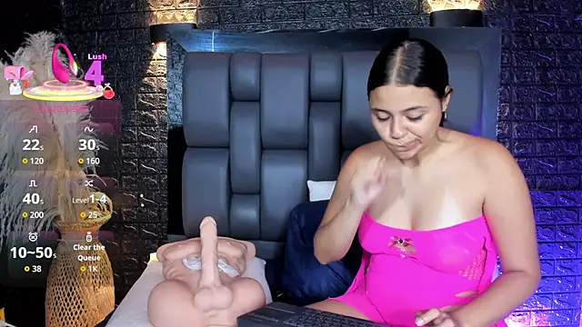 Snapshot of Maraa_Rivera chatting on November 17, 2025, 7:19 pm Maraa Rivera online show from November 17, 2025, 7:19 pm