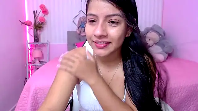 zara cute online show from April 25, 2026, 12:19 pm