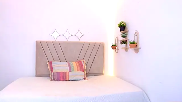 zara cute online show from April 29, 2026, 5:30 pm