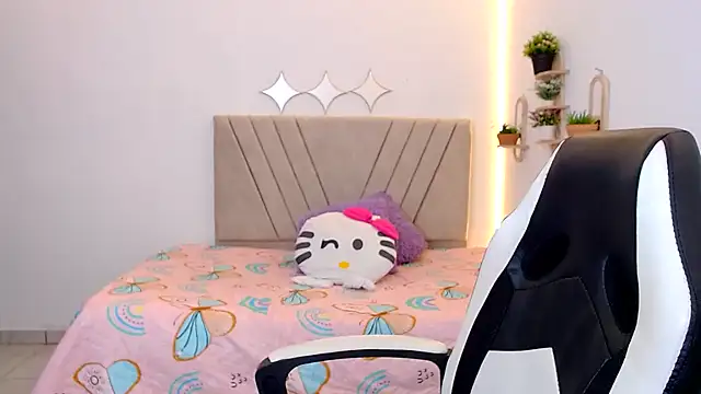 Snapshot of zara_cute chatting on June 16, 2026, 12:08 pm zara cute online show from June 16, 2026, 12:08 pm