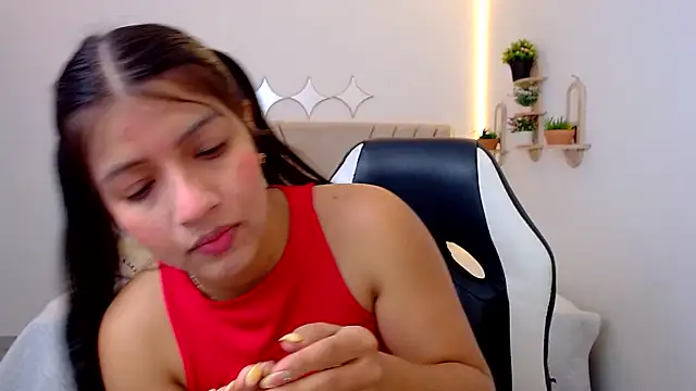 Snapshot of zara_cute chatting on July 4, 2026, 12:22 pm zara cute online show from July 4, 2026, 12:22 pm