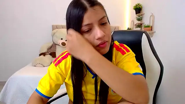 Snapshot of zara_cute chatting on July 7, 2026, 12:09 pm zara cute online show from July 7, 2026, 12:09 pm