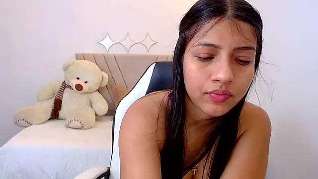 Snapshot of zara_cute chatting on July 16, 2026, 12:22 pm zara cute online show from July 16, 2026, 12:22 pm