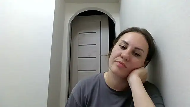 MeadowEyes online show from July 24, 2026, 6:39 pm