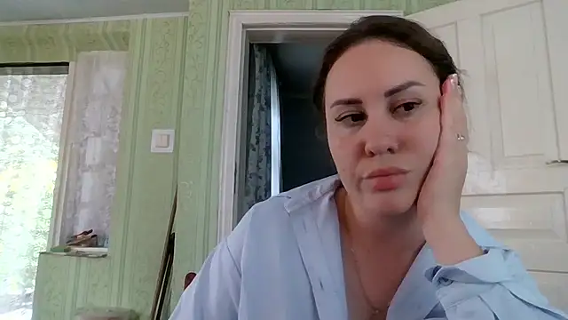 MeadowEyes online show from July 28, 2026, 12:01 pm
