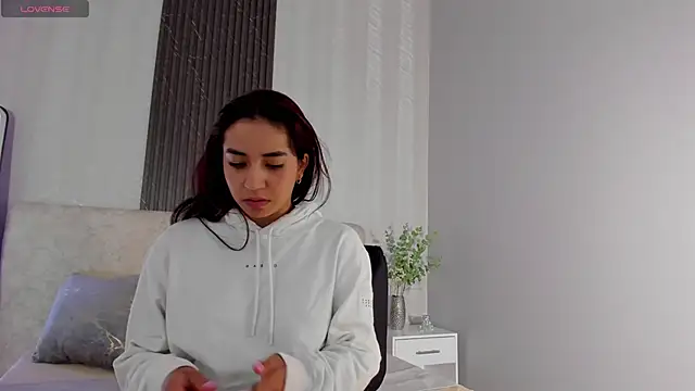 Snapshot of Vittoria_Conti_ chatting on June 18, 2026, 5:39 pm Vittoria Conti online show from June 18, 2026, 5:39 pm
