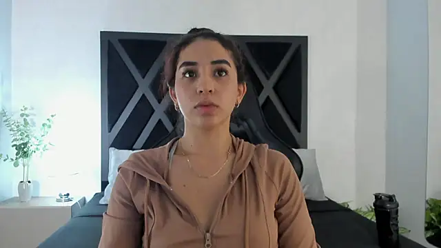 Vittoria Conti  online show from June 30, 2026, 5:36 pm