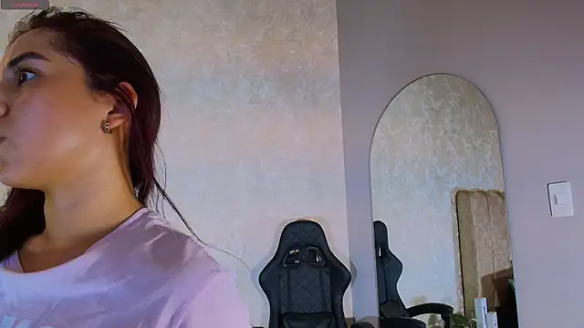 Vittoria Conti  online show from July 29, 2026, 5:33 pm
