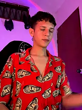 tylernova online show from November 1, 2025, 4:03 am