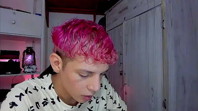 tylernova online show from November 23, 2025, 3:39 am