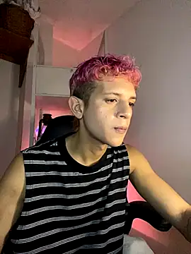 tylernova online show from November 25, 2025, 3:39 am