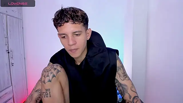 tylernova online show from April 29, 2026, 3:43 am