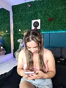 Kiaraa88 online show from April 29, 2026, 8:26 pm